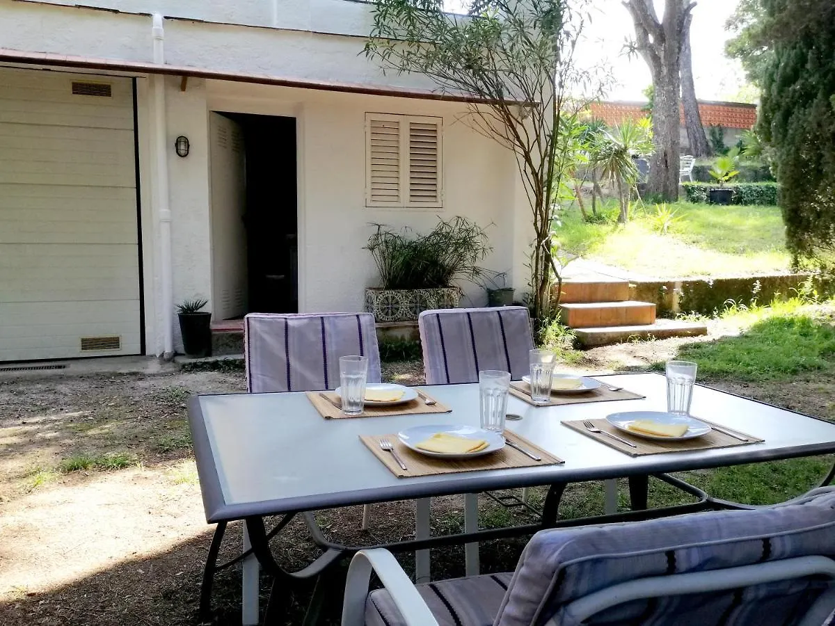 Costa Brava Home & Garden ياغوستيرا شقة